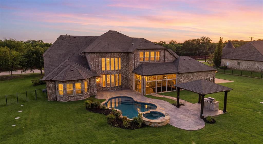715 Simmons Road