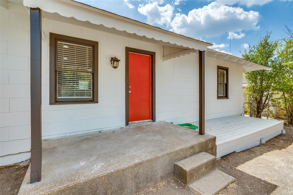 ELLIS C THOMAS - Residential Lease