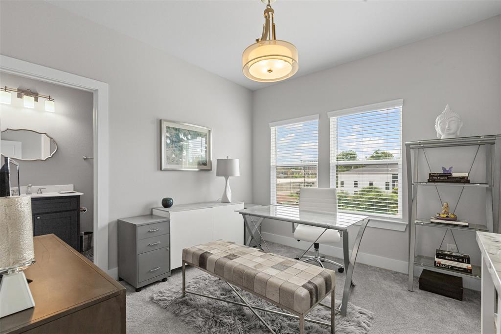 Merrimac Twnhms - Residential