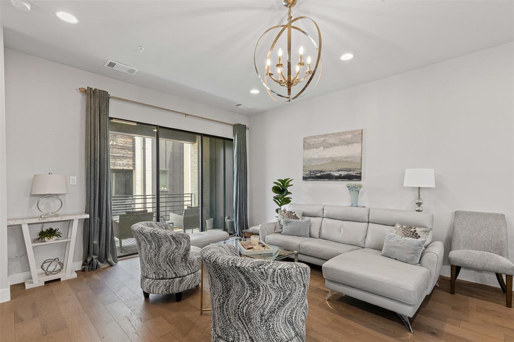 Merrimac Twnhms - Residential