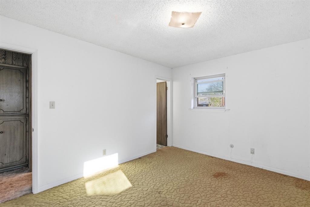 Royal Oaks - Residential