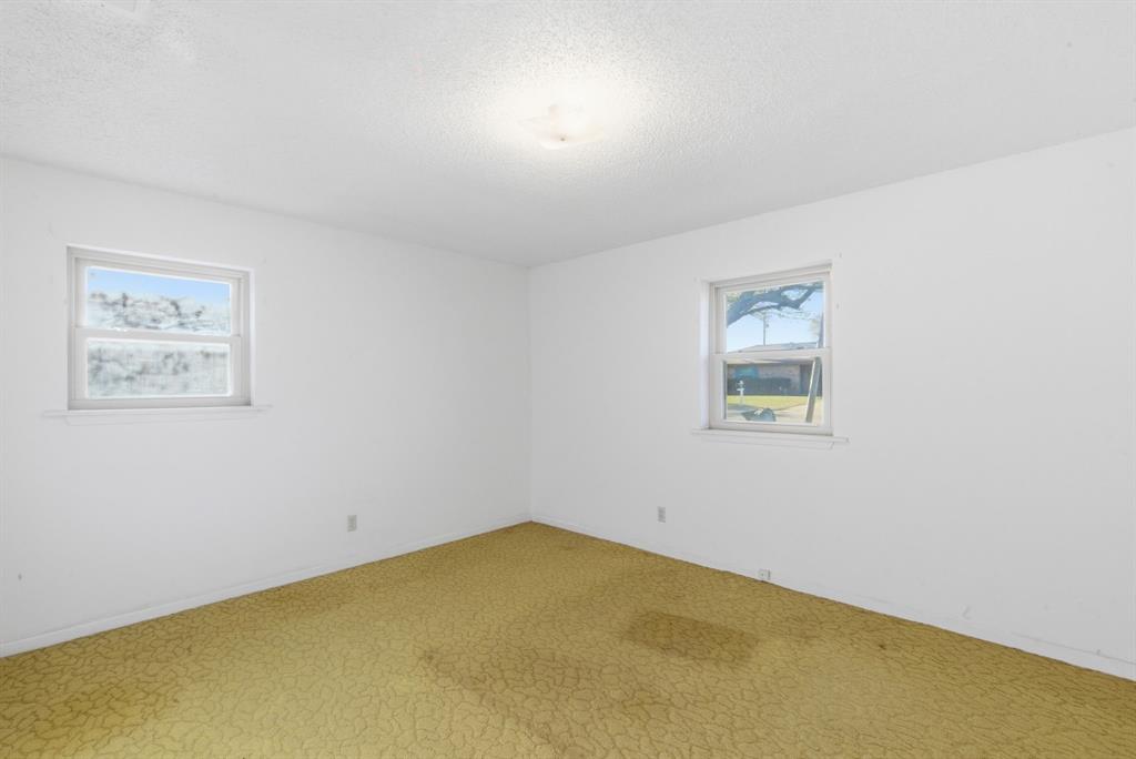 Royal Oaks - Residential