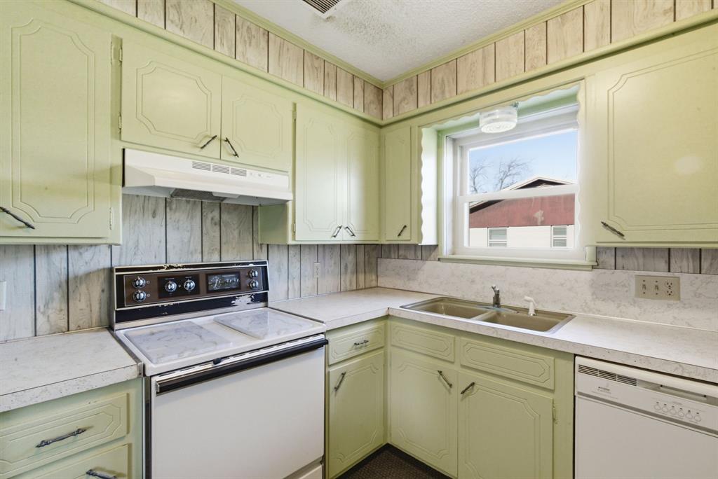 Royal Oaks - Residential