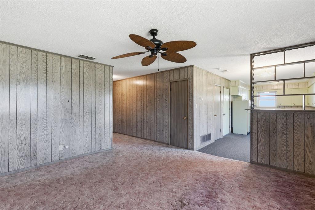 Royal Oaks - Residential