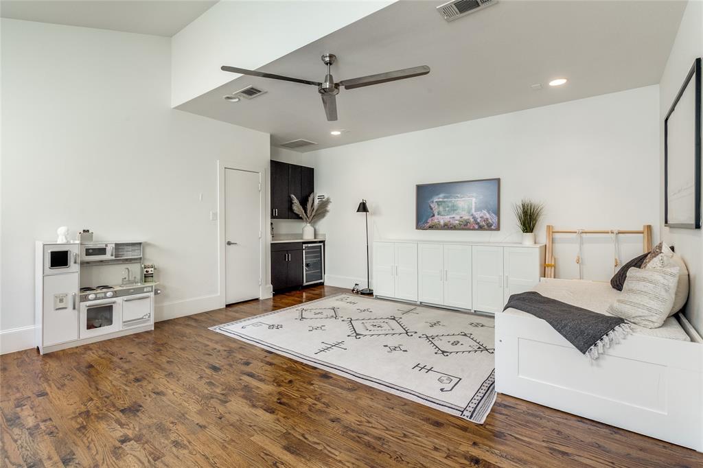 Chantilly Island - Residential