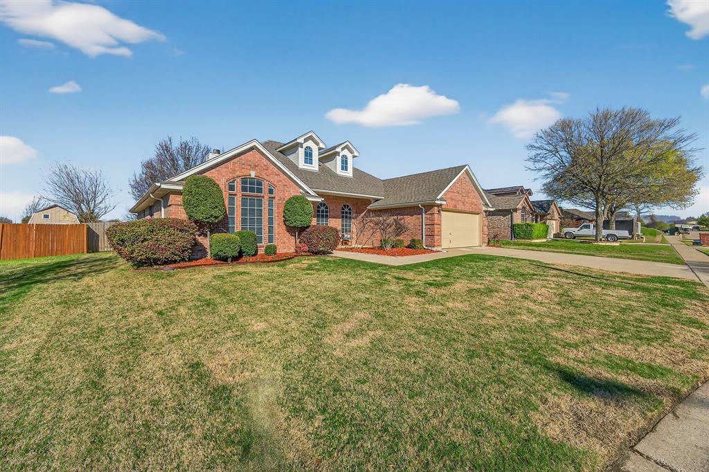 105 Canterbury Drive