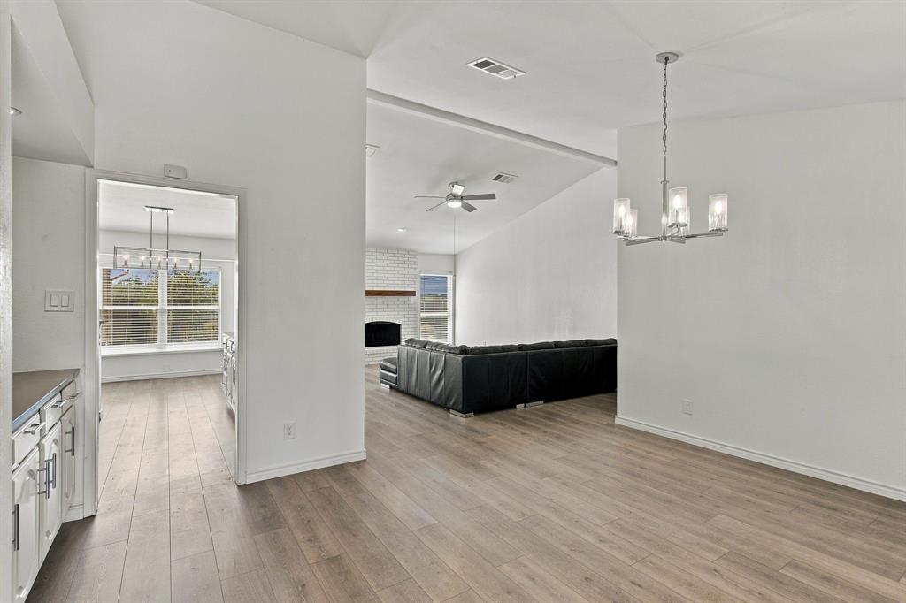 4405 Queen Circle