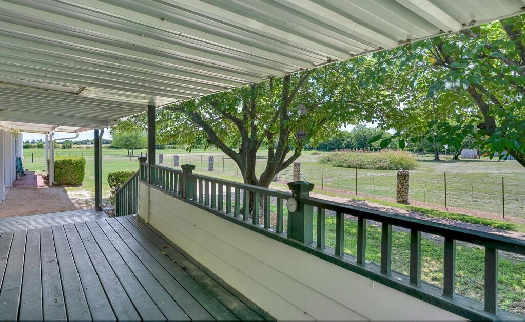 652 Middle Windsor Road