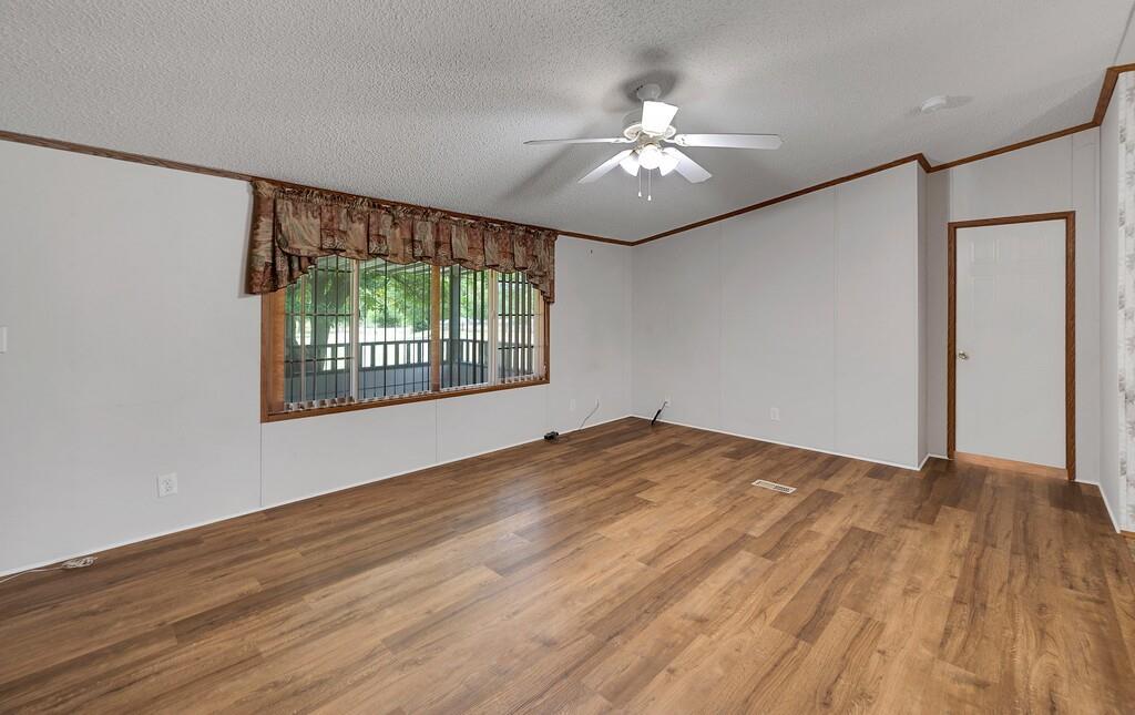 652 Middle Windsor Road