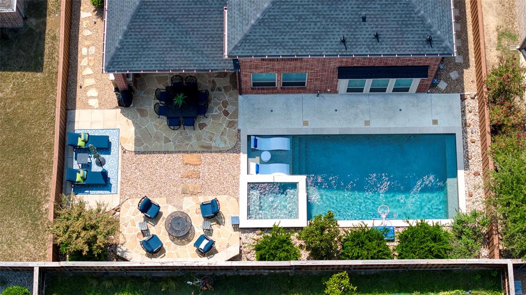 1552 Saddle Tree Road