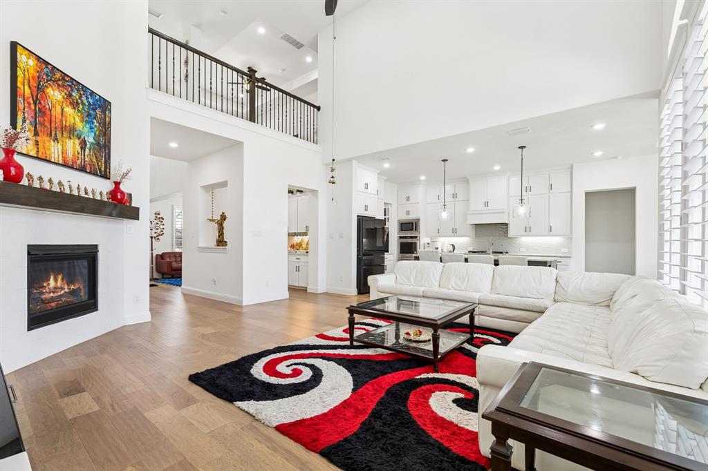 Mustang Lakes Ph Six - Residential