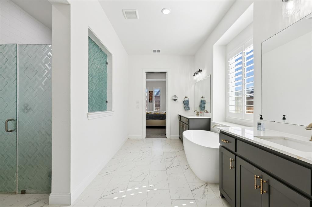 Mustang Lakes Ph Six - Residential