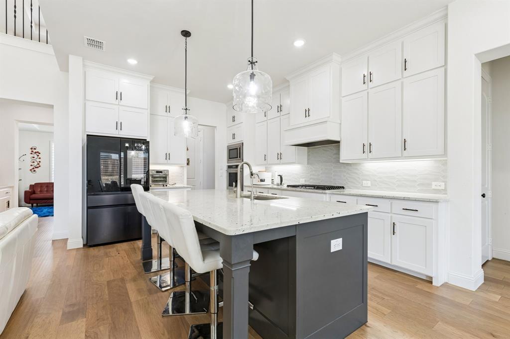 Mustang Lakes Ph Six - Residential