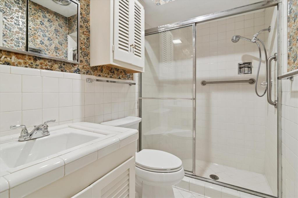 Park Central Condo - Residential