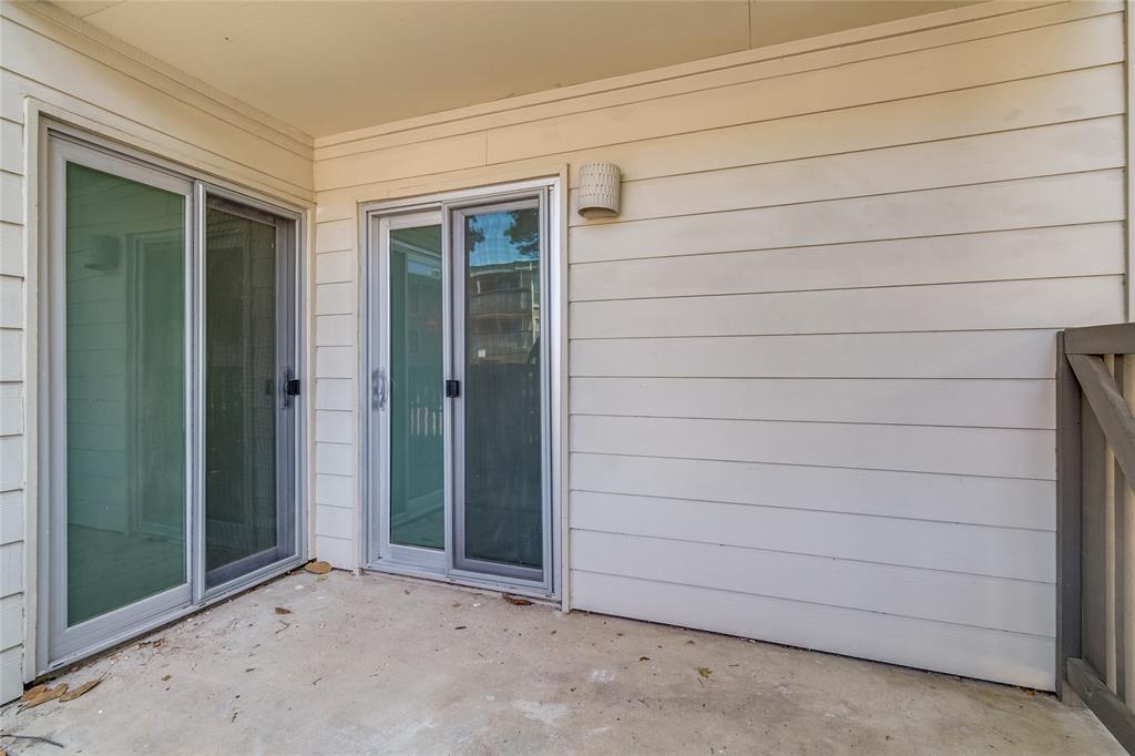 River Oaks Condos - Residential