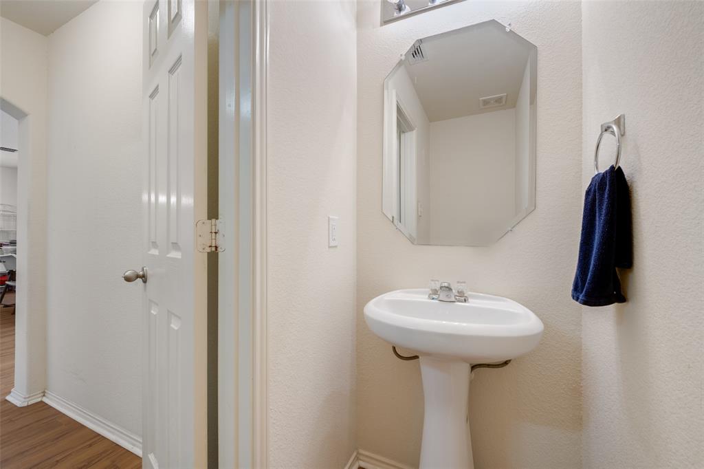 Villages Of Chisholm Ridge Th - Residential Lease