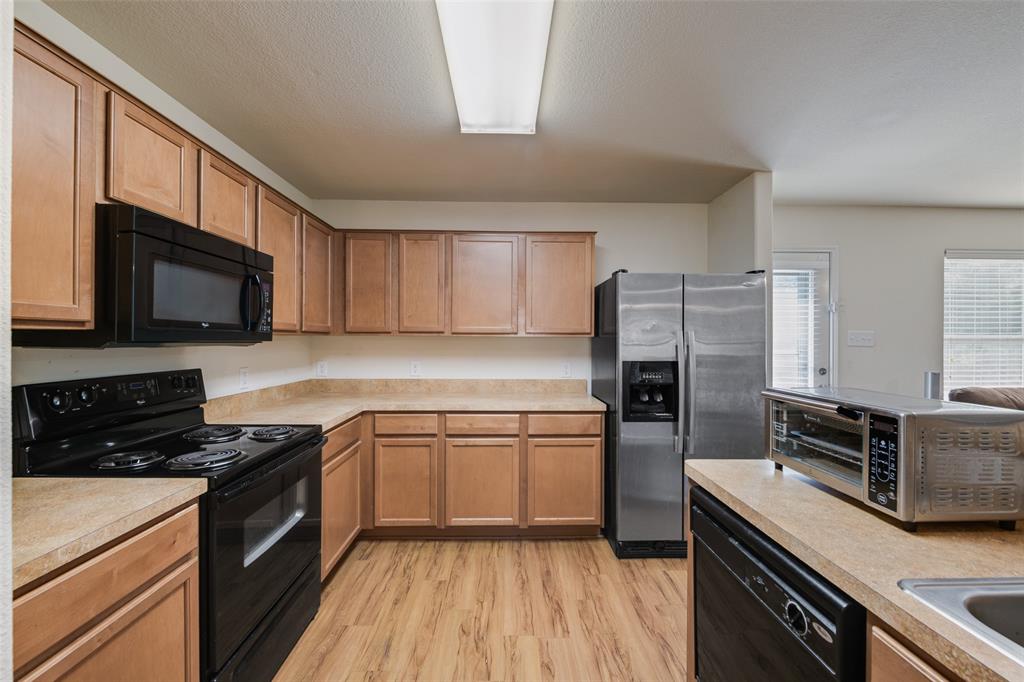 Villages Of Chisholm Ridge Th - Residential Lease