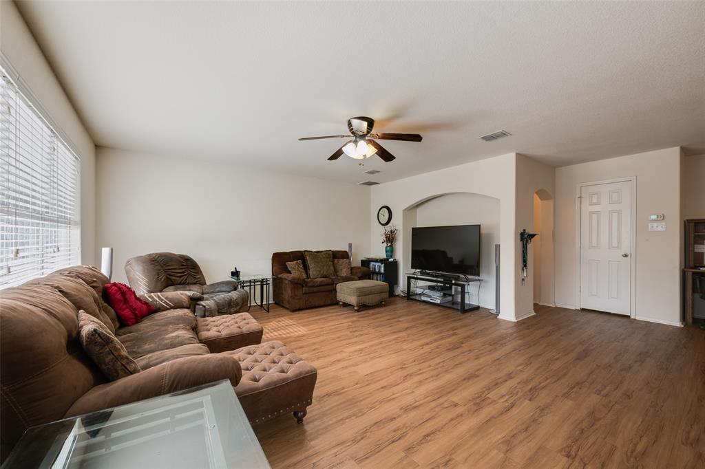 Villages Of Chisholm Ridge Th - Residential Lease