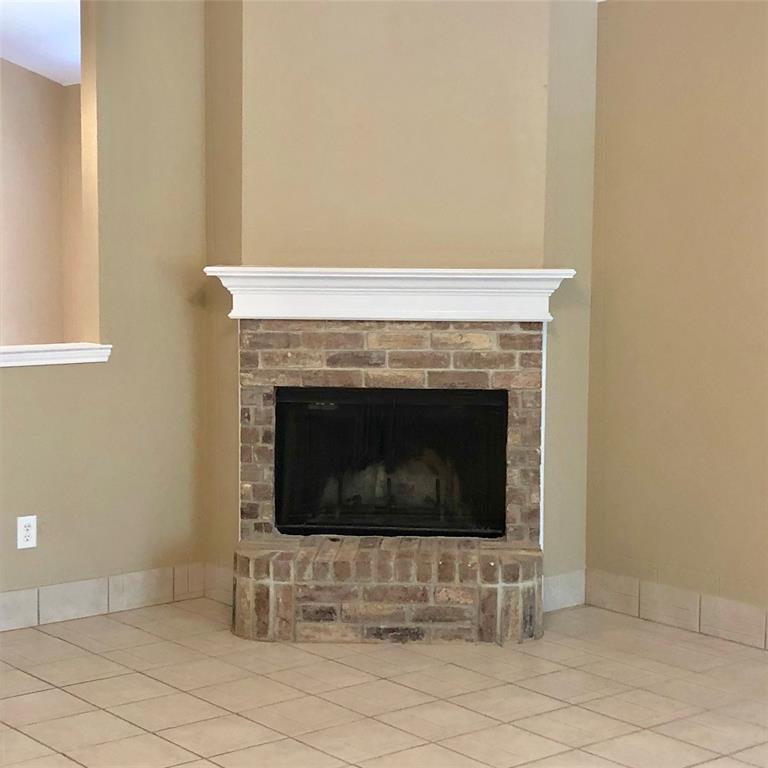 Fossil Hill Estates - Residential Lease