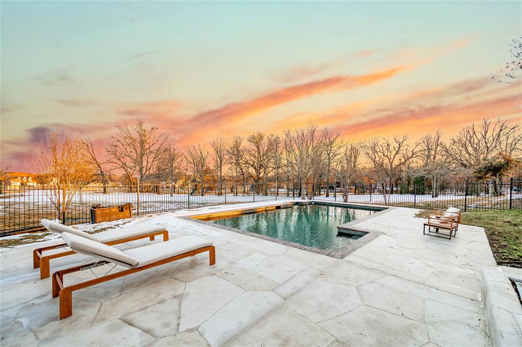 Hickory Hill Estate - Residential