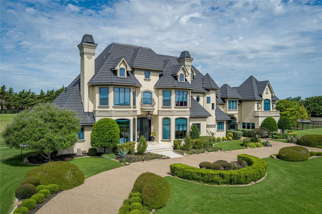 1091 Broadmoor Lane