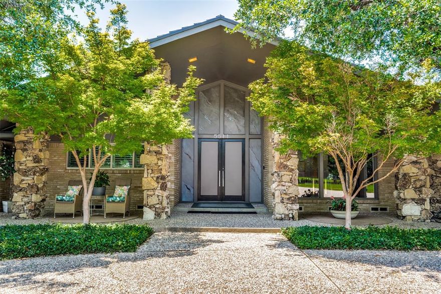 This modern one-story, 1971 home, on .98ac in a 2 home private cul-de-sac in Russwood Acres, is a RARE find in the heart of Dallas! Leaning toward a classic mid-century vibe- clean lines, natural light & spacious rooms, the home emotes NYC cool + the warmth of an Old Dallas estate all in one. With museum finish walls, tall ceilings, Terrazzo floors, impressive entry, art lighting throughout, Chef's kitchen, Thermador appliances, separate living with an amazing bar, media room (or 3rd living), 2 SEPARATE baths, walk-ins & sauna in the Primary Bdrm, home gym, PIER and BEAM foundation, & oversized saltwater pool, this home embraces formal entertaining and relaxed living at its best!