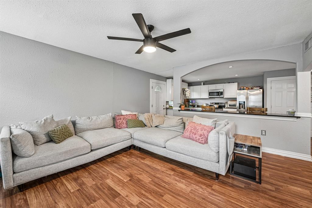 429 Clearwood Drive