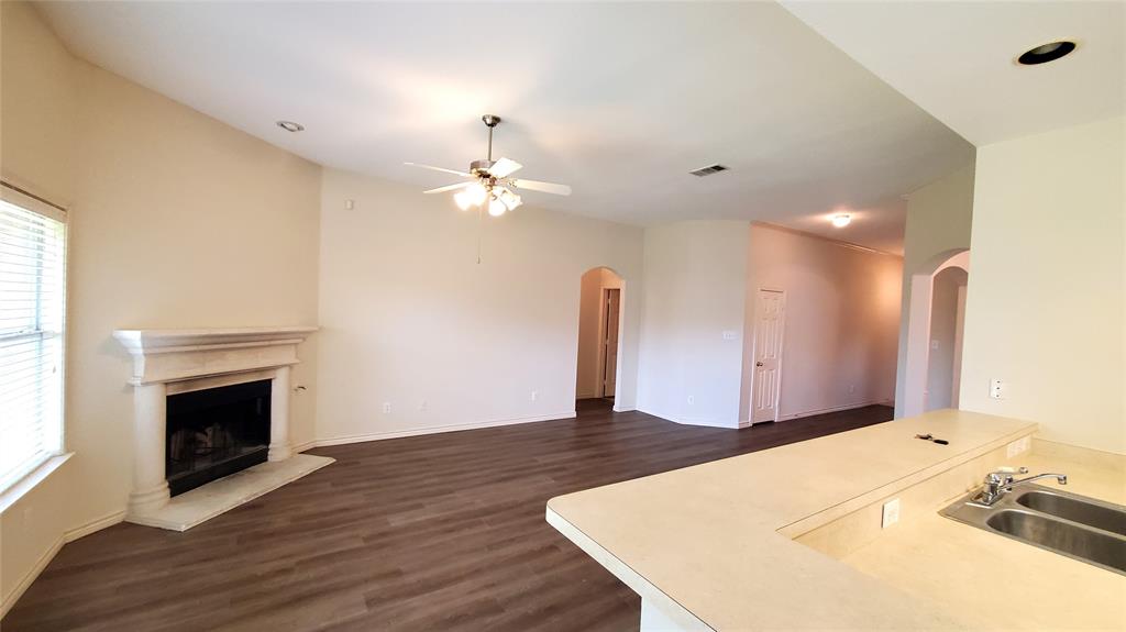 Summit View Lake Ph One - Residential Lease