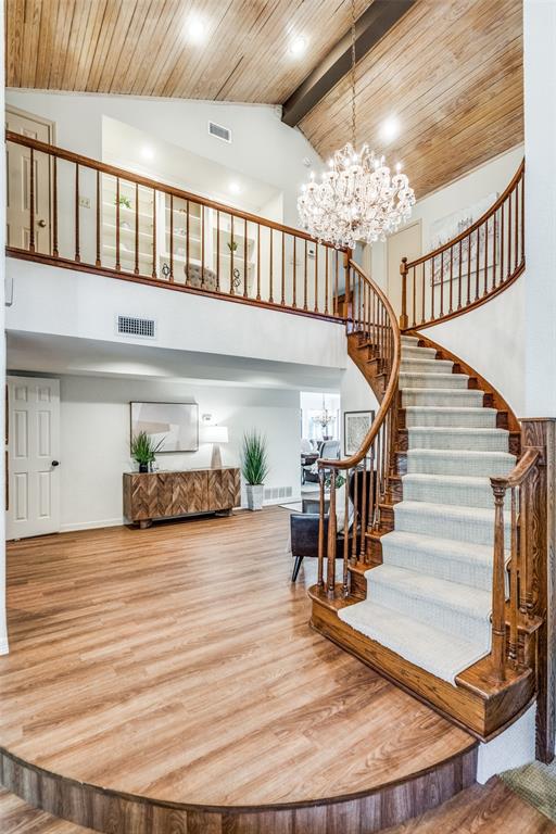 6227 Twin Oaks Circle