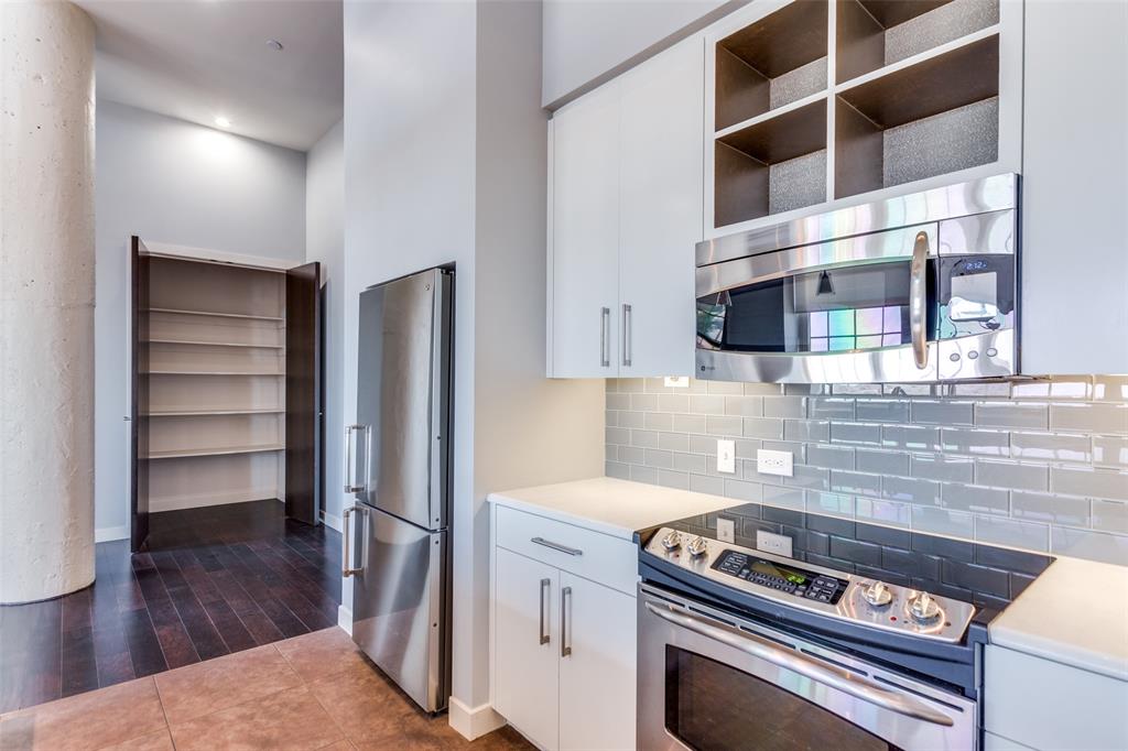 One Montgomery Plaza Residence Condo - Residential