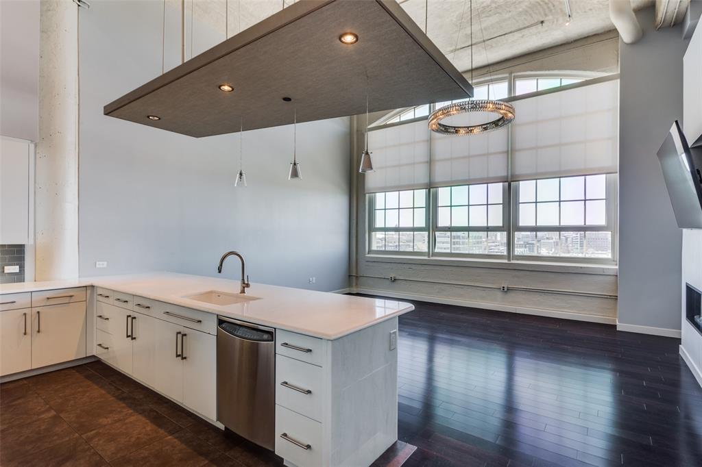 2600 W 7th Street 1827