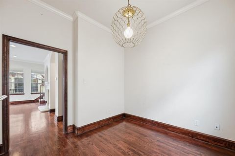 Tiny photo for 1020 Pavillion Street, Dallas, TX 75204 (MLS # 21200807)