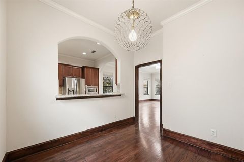 Tiny photo for 1020 Pavillion Street, Dallas, TX 75204 (MLS # 21200807)