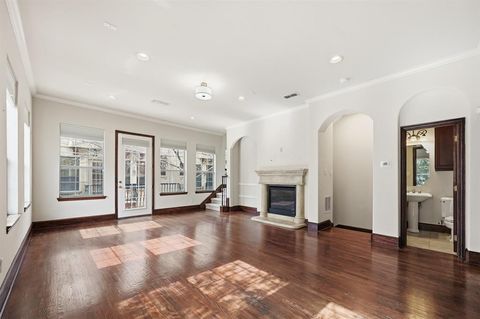 Tiny photo for 1020 Pavillion Street, Dallas, TX 75204 (MLS # 21200807)