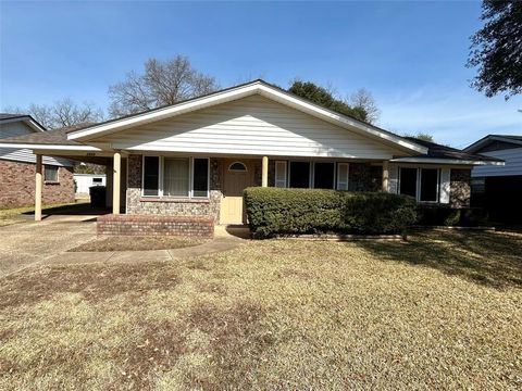 1819 Mars Drive Bossier City LA 71112