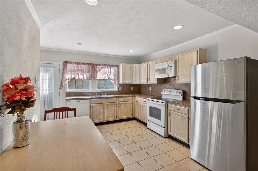 Oaks 02 - Residential