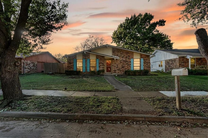 Opportunity Awaits in Garland’s Premier Neighborhood!
Nestled in one of Garland’s most sought-after communities, this charming home is brimming with potential and ready for your personal touch. Whether you’re looking to create your dream residence or searching for a prime investment opportunity, this property offers the ideal canvas.
Step inside to discover a well-designed layout that flows effortlessly from room to room, filled with natural light and classic character. The inviting atmosphere provides endless possibilities for updates, allowing you to truly make it your own.
Enjoy the benefits of living just minutes from Dallas—close to top-rated schools, shopping, dining, and major commuter routes—while still savoring the peace and exclusivity of this beautiful neighborhood.
Don’t miss your chance to unlock the value and possibilities of this Garland gem. Schedule your tour today and imagine the future you can create here!