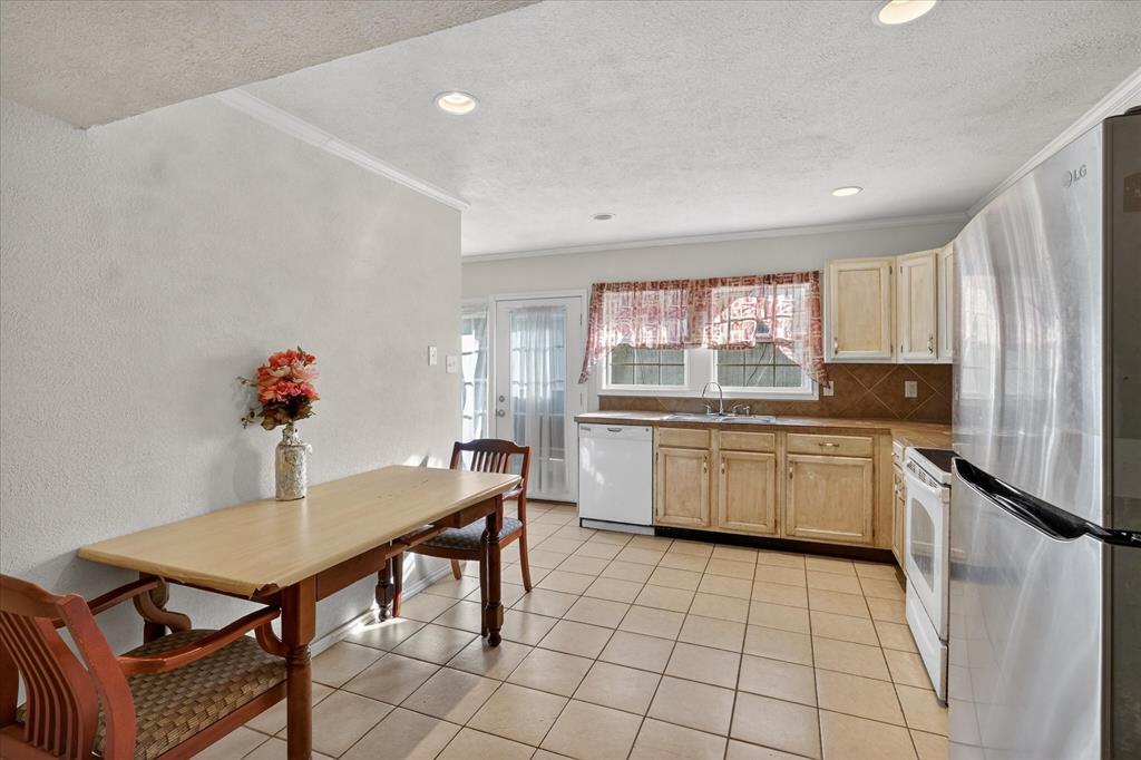 Oaks 02 - Residential