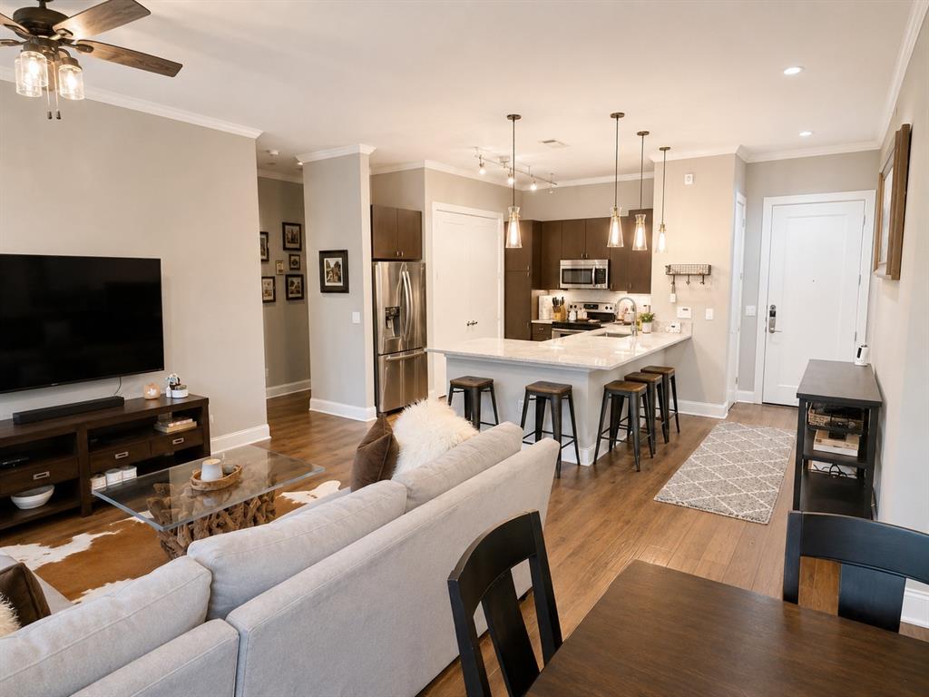 2950 McKinney Avenue 223