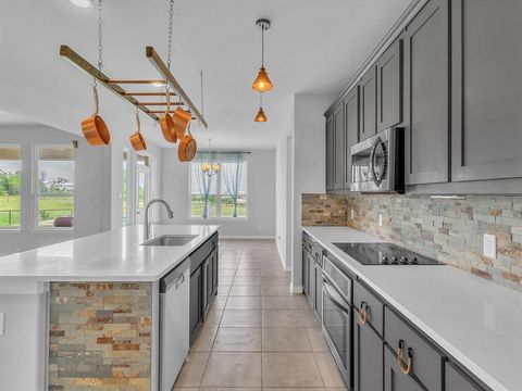 Tiny photo for 1013 Northern Oaks Court, Springtown, TX 76082 (MLS # 21198066)