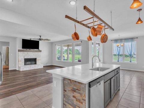 Tiny photo for 1013 Northern Oaks Court, Springtown, TX 76082 (MLS # 21198066)