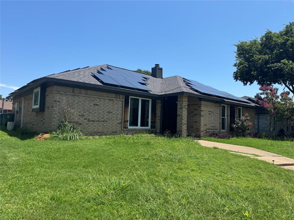 1537 N Valley Parkway