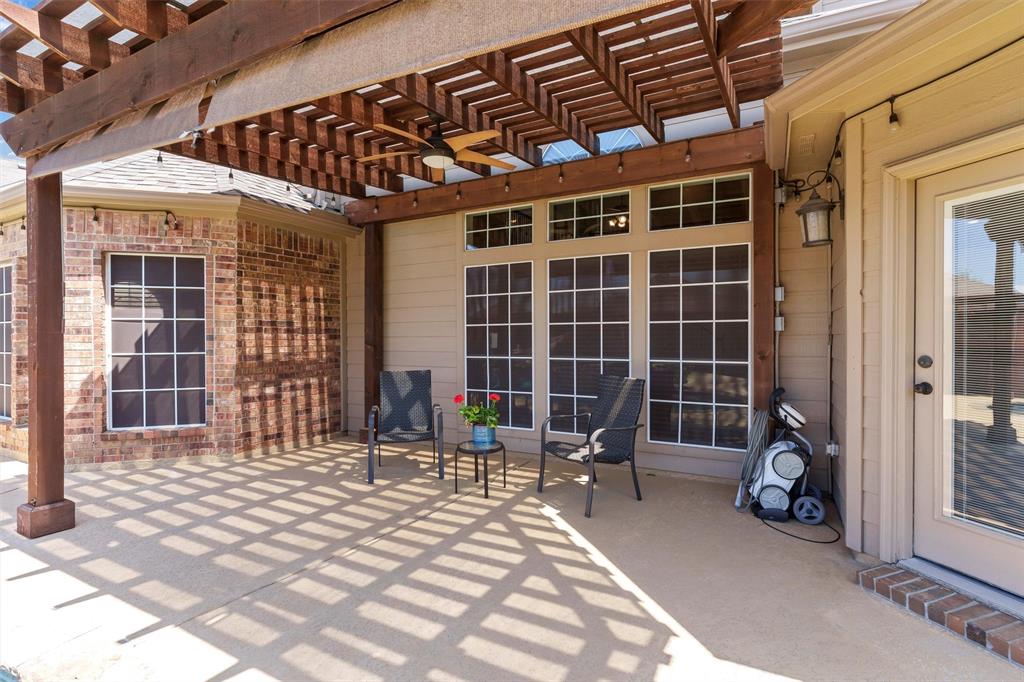 Fort Worth, Texas 76052, United States, 6 Bedrooms Bedrooms, ,4 BathroomsBathrooms,Residential,Active,107146