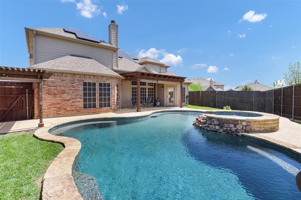 Fort Worth, Texas 76052, United States, 6 Bedrooms Bedrooms, ,4 BathroomsBathrooms,Residential,Active,107146