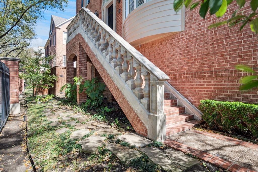 4233 Lomo Alto Court