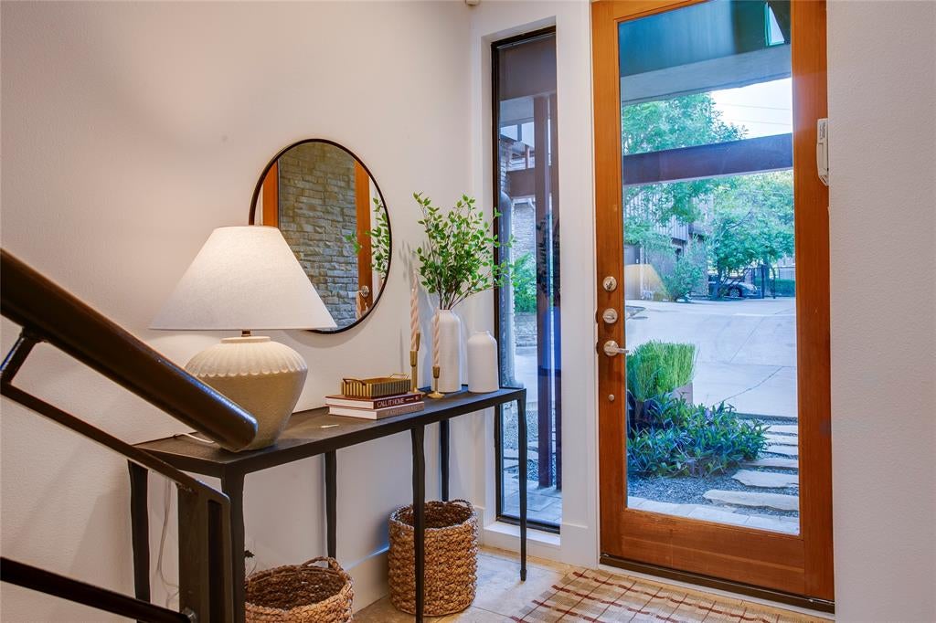 433 Trinity River Circle