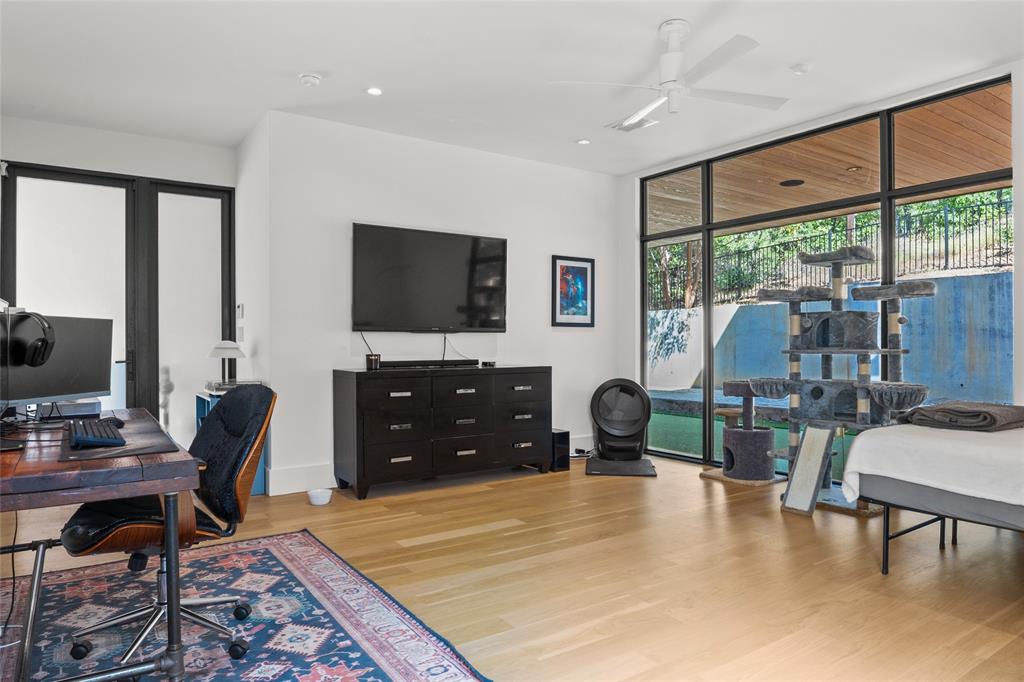 Franklin Hills - Residential