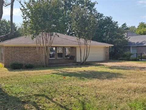 234 Navajo Trail W Lake Kiowa TX 76240
