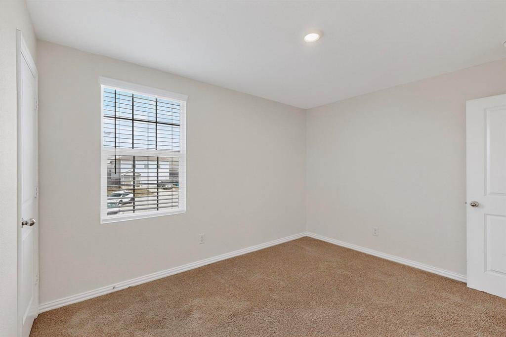 Villas on Prairie Crk Add - Residential Lease