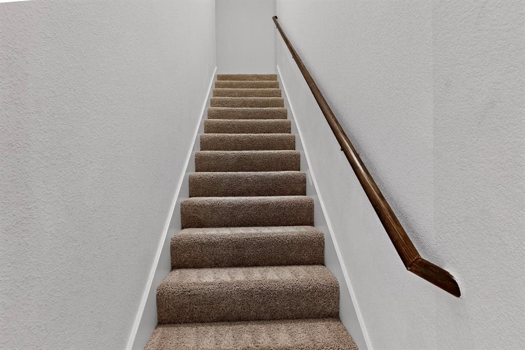 Villas on Prairie Crk Add - Residential Lease